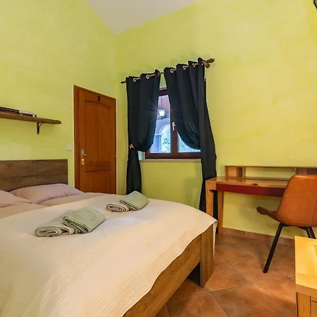 Truffle Baroness For 4-pool & Big Garden * Ρόβινι