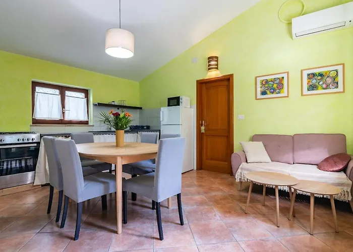 Truffle Baroness For 4-pool & Big Garden