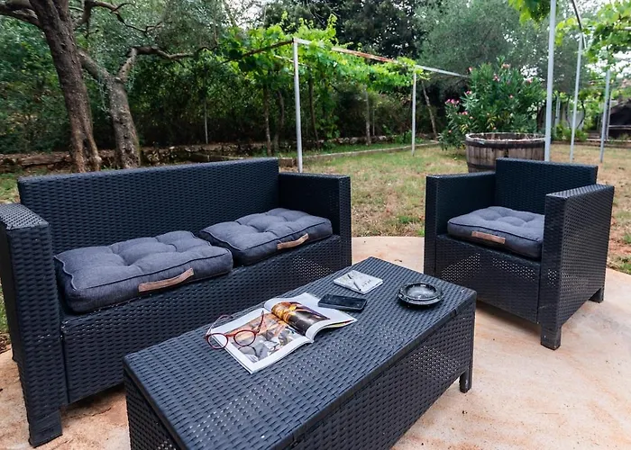 Truffle Baroness For 4-pool & Big Garden Διαμέρισμα